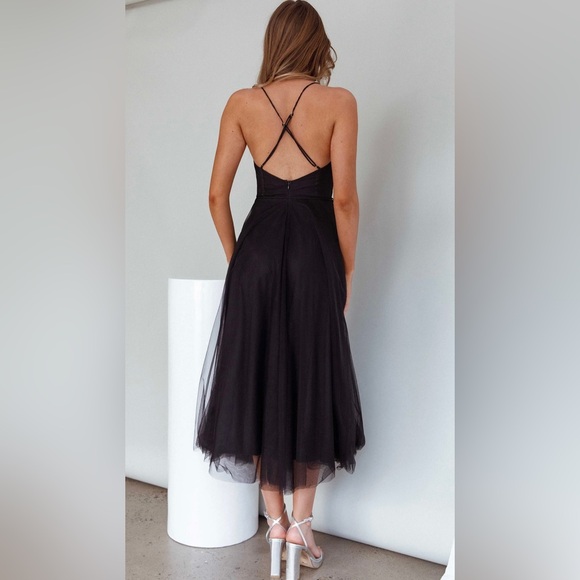 SELFIE LESLIE NWT SMITTEN SWEETHEART NECKLINE CHIFFON MIDI DRESS - Picture 6 of 10